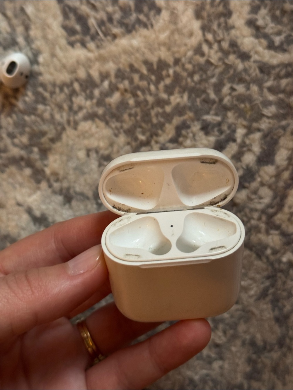 Apple AirPods, firm @15 - Picture 3 of 9